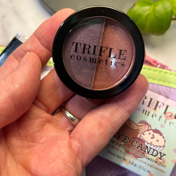 Stocking stuffer!! Ipsy Bundle -lavender faux fur makeup bag and 5 goodies - Picture 3 of 7